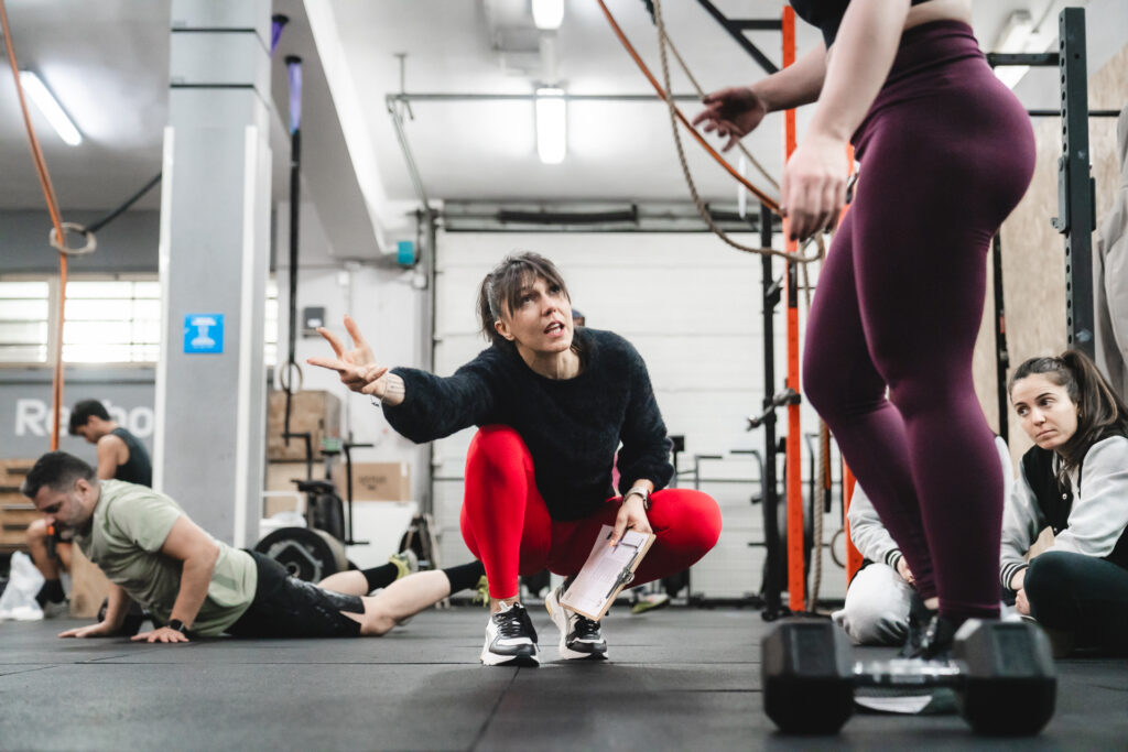 Guida completa per prepararsi ad una gara di HYROX con successo - CrossFit Kasteddu